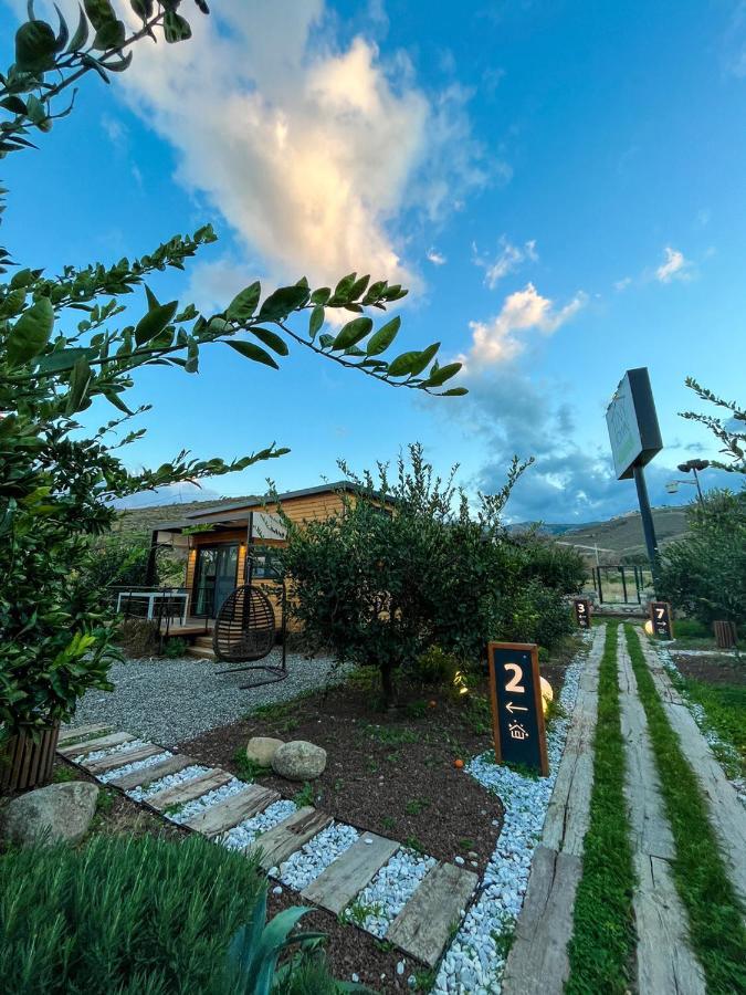 Tiny Town Kuyucak Otel Karaburun  Dış mekan fotoğraf