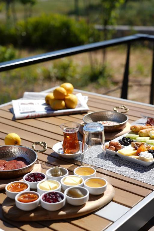 Tiny Town Kuyucak Otel Karaburun  Dış mekan fotoğraf